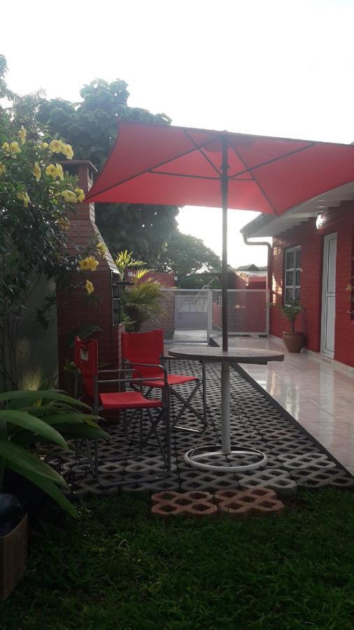 Villa En Familia Puerto Iguazú Esterno foto